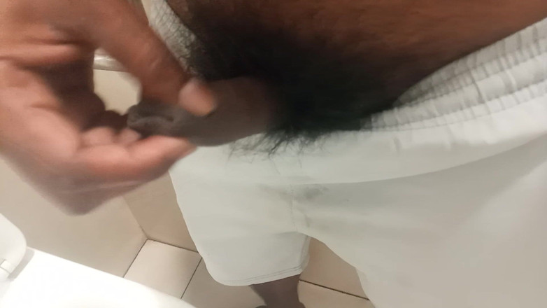 KUMBHA MANOJ KUMAR: Video lucah desi bogel liar di bilik air