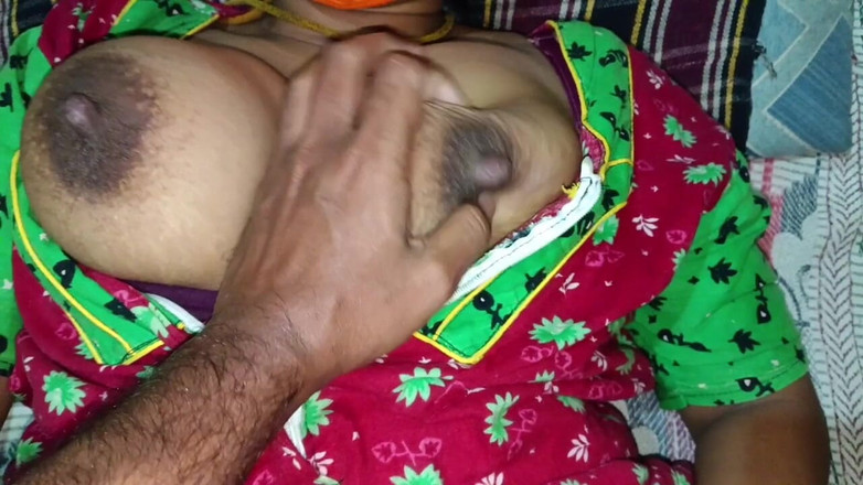 Mami4711: Hermanastro follando mi coño muy apretado