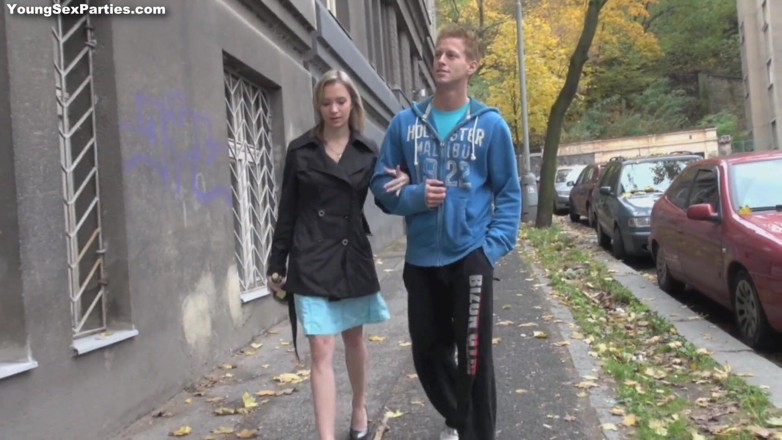 Young Sex Parties: Hot jocks fuck teen cuties