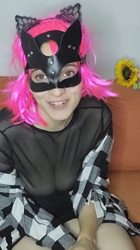 Țâțele mele naturale, mari pulsează! Mască de pizdă pornită, mă satisfac singură