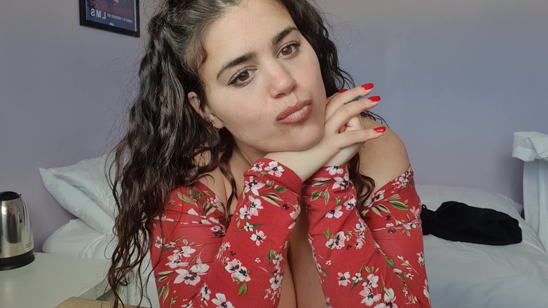 LuciaLatinaGomez: Fru fuskar med underhållsmannen och ser till att du tittar