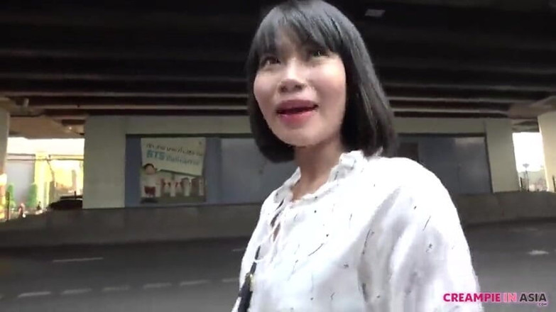 Creampie In Asia: Ha curve, grandi tette e bel culo, il sesso è senza...