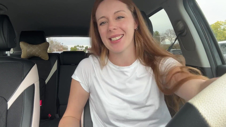 Nadia Foxx: Braless Pit Stop v Drive Thru s My Lush na...