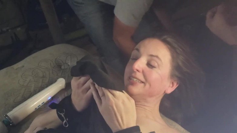 VinnyMacNDelilah: Wife Gets Double Teamed Cum on Face