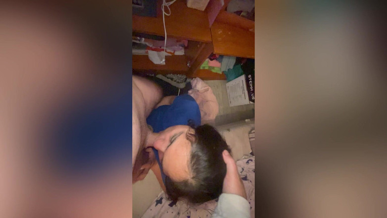 Ionut899: Stiefmädchen Lutscht Meinen Schwanz Vor Lust