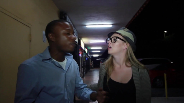 Industry Invaders: Amazing Amateur Blonde Dick Sucker Out in These Miami Streets