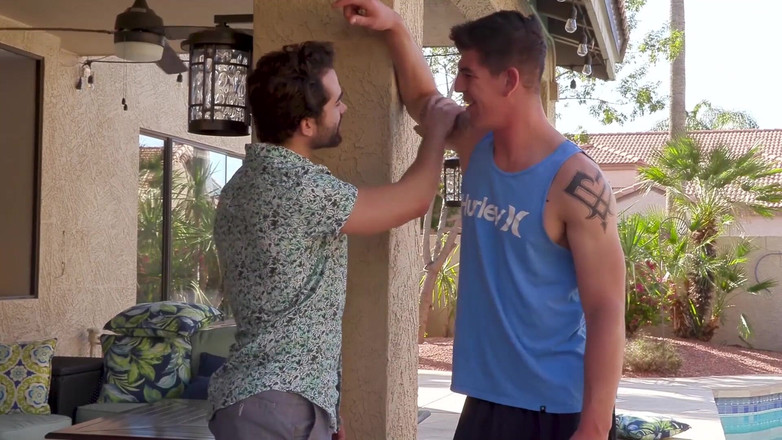 Gay Hoopla: Jacob Booker si užívá velký latinoameričanský zadek.