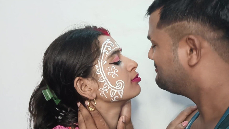 lust of milf: O casal fugiu de casa e se casou com a...