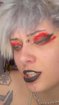 Szminka Fetish JOI Ręczna robota szarpanie zachęty tabu czarna szminka Brudna rozmowa Glitterqueen1999