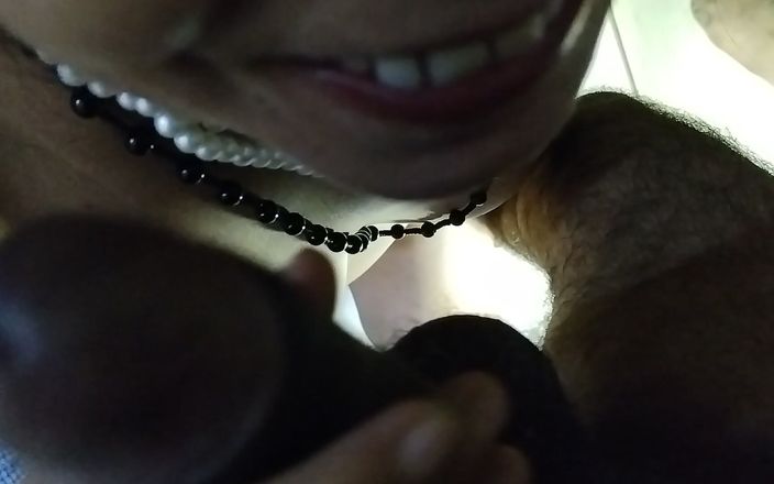 Anar Kali: Olgun kadın arkadaşının yarağını emiyor