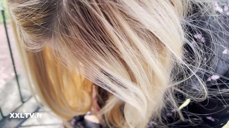 XXLTVFR: Buitenshuis pov met Chloe Duval