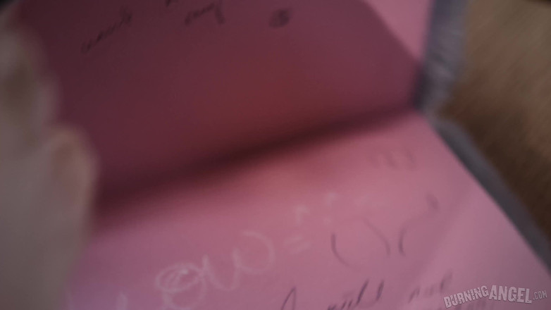 Burning Angel: BurningAngel - il goth sorpreso a masturbarsi in detenzione viene punito...