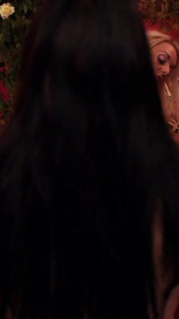 Stacey Saran, Lou Lou и Samantha Bentley в сексуальном лесбийском тройничке