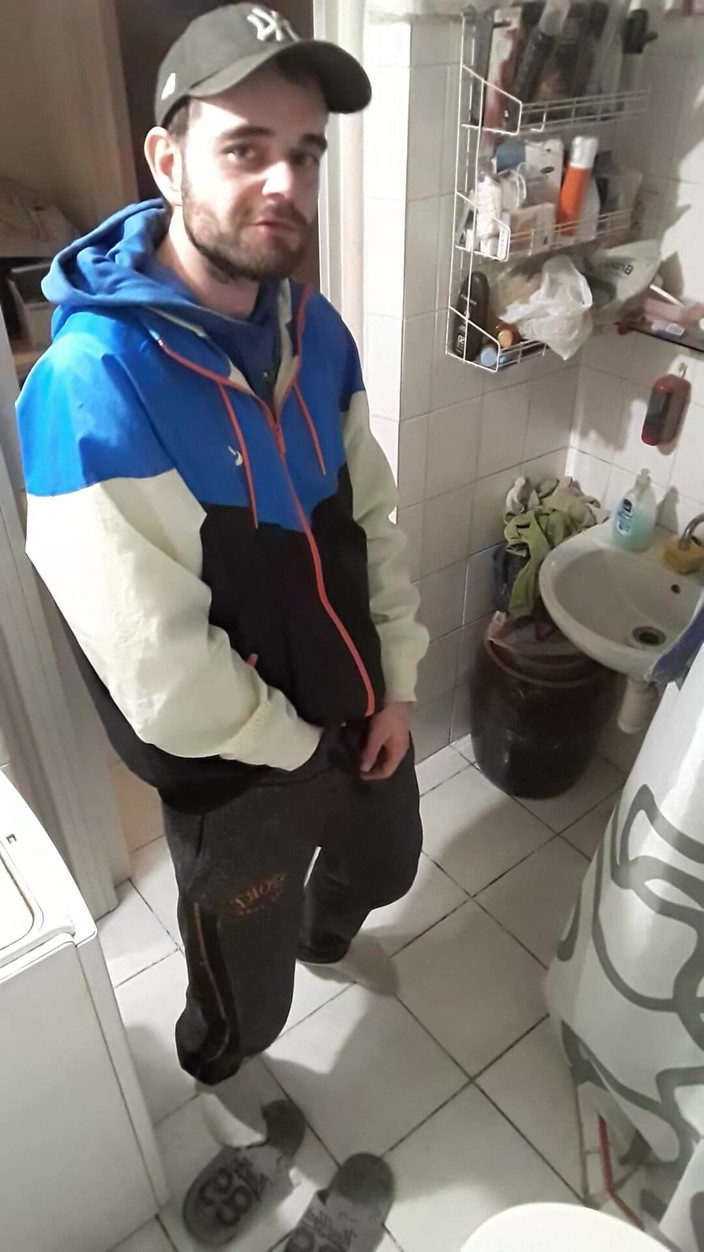 jerkofflover: I Masturbate in Bathroom My Ex-boyfriend