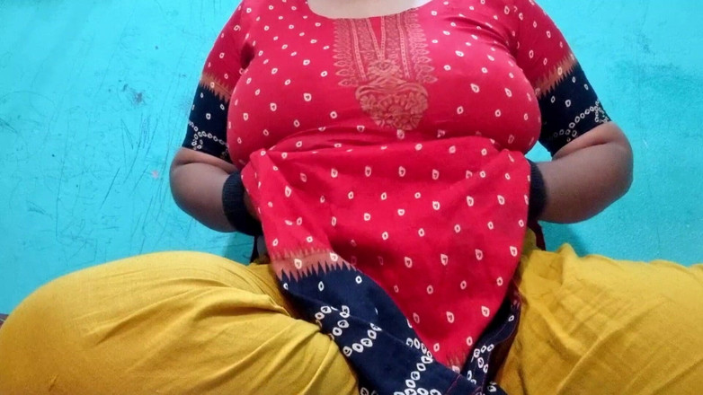 NilaRani693: Ngọt ngào và xinh đẹp với cặp mông to