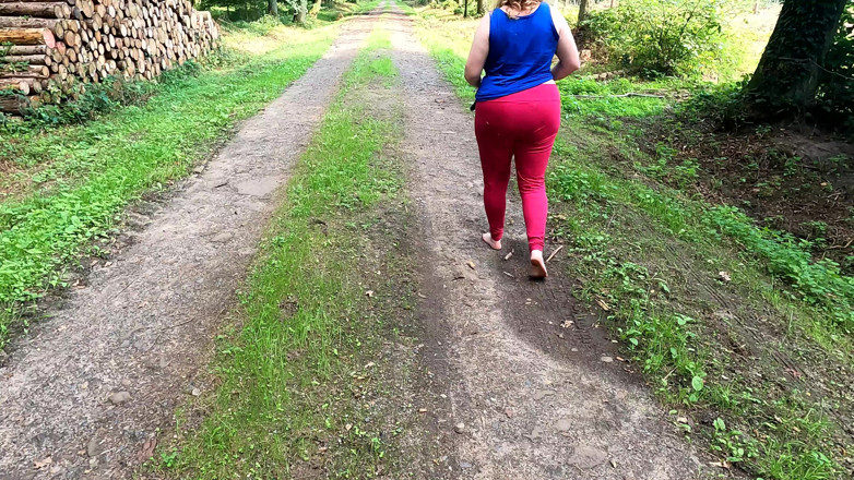 Bouncy Tits Action: Lie Down on the Tree Trunk with Your Bare Torso