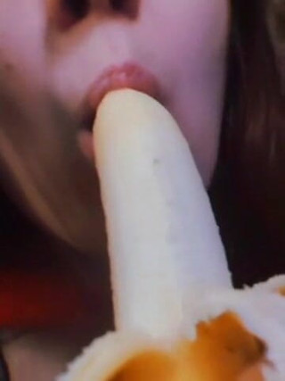 Mathilda's studio: Wie blowjob