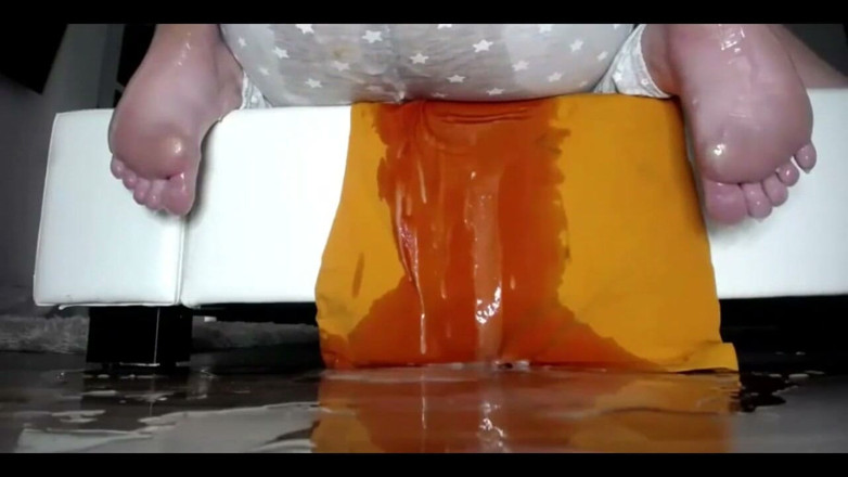 Katherine Squirt: She Make Dirty All the Floor with Big Cum