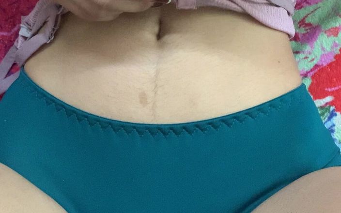 Komal sexy studio: Yarı yüz tutkusu - derin yalama ve göt yayma ile yoğun...
