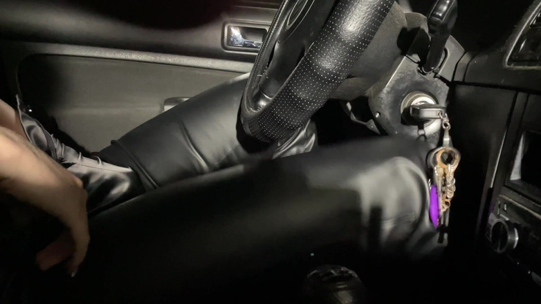 HotPrincessUA: Atrapado en la fantasía de masturbación del coche - pantalones de...