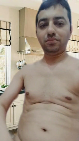 Cute & Nude Crossdresser: Naked boy in the virtual kitchen in AR Reels.