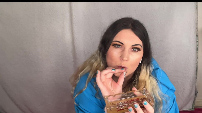 MissFFW: BBW Whore Just Loves Chain Smoking Her Strawberry Cigarettes