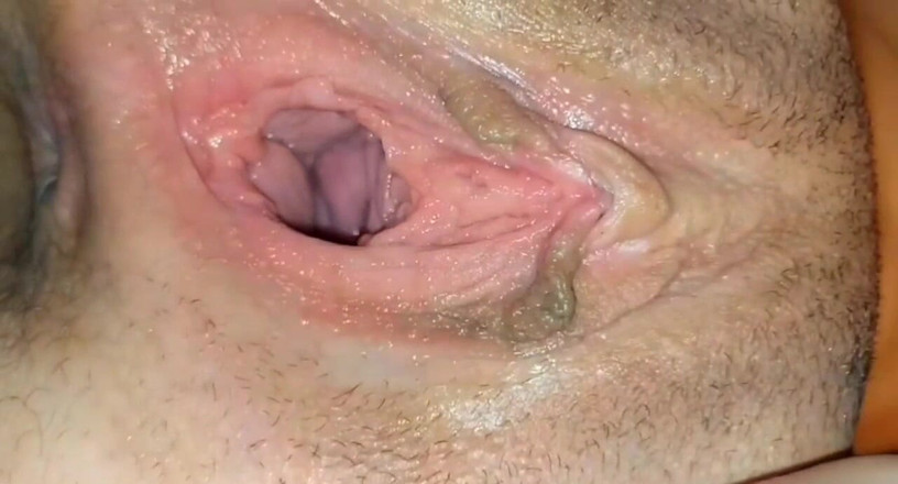 MaksDana33: 双重阴道插入，各种物体被推入