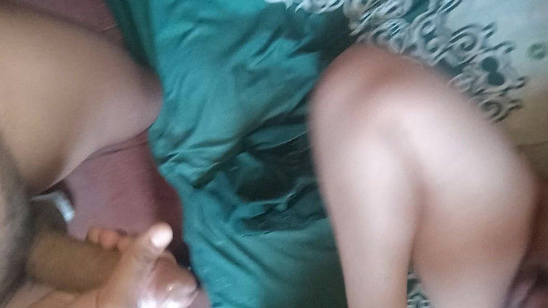 Eatrella j: Awek kolej menangkap kain murah