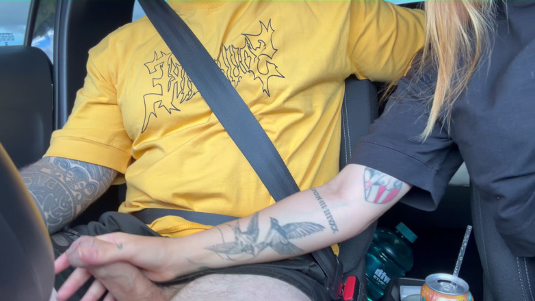 Guilherme Ortiz: Perfect Girlfriend Sucked My Cock Inside the Car and Swallowed...
