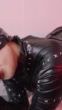 Cat Jennie: Unleashes Her Feline Instinct