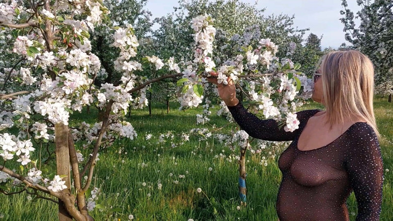martinawest: Mature Woman Is Walking Around Outside in a See-through Bodysuit!