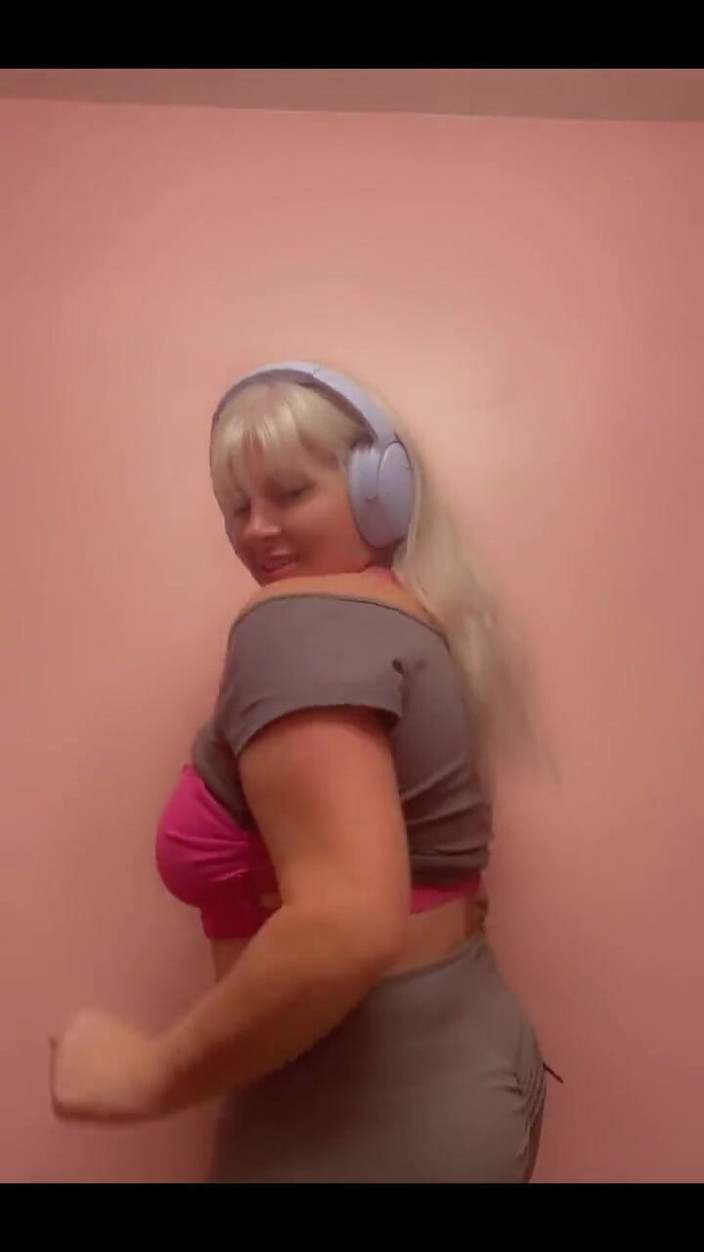 PaintedRose: Zondag Sillies en Laten we dansen!