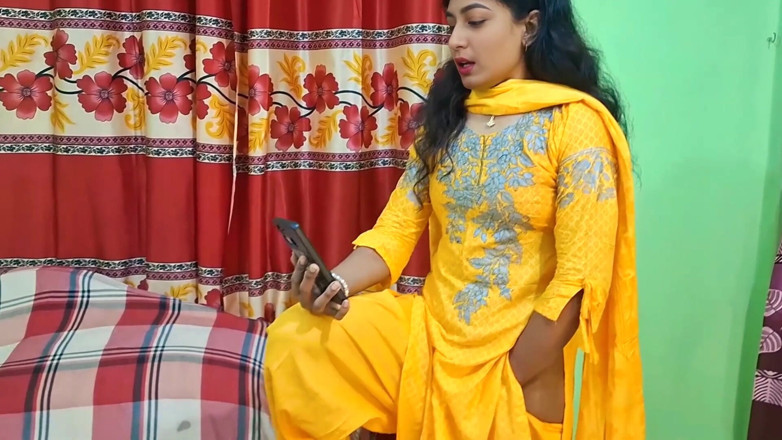 Laila xxx porn169: Hintli üvey kız kardeşim amını parmaklıyor, yarağımla ona yardım ettim, Hintli...