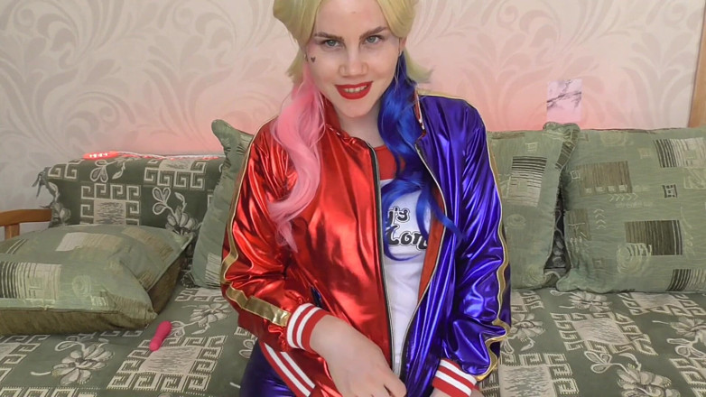 Anna Sky: Harley Quinn onanerar och kommer hett. DC Comics