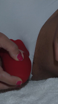 Peguei Meu Vibrador Favorito E Ejaculei Na Calcinha
