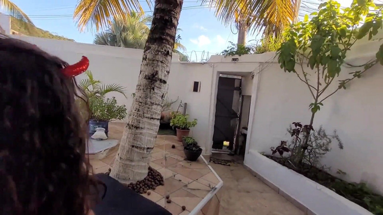 Paty Bumbum: 이 여자는 음경에 집착하고, 엉덩이에서 섹스하며 멈추지 않아요