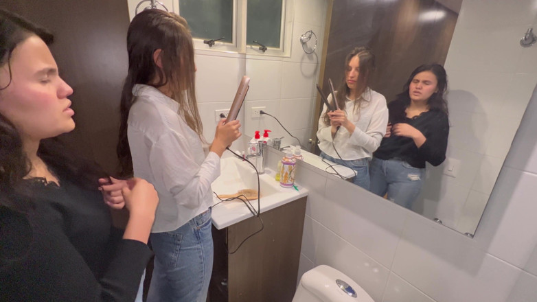 scarlettandc: Nghệ sĩ trang điểm của tôi mời tôi làm những điều nóng...