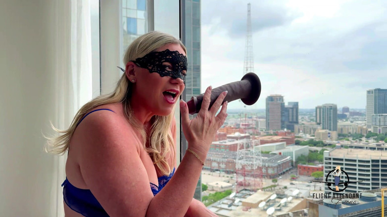 Flight Attendant Fiona: Arahan joi besar