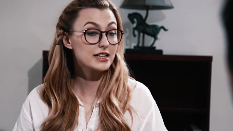 Sweet Sinner: Studenckie ciała 7 scena 1 nie taka niewinna dziwka