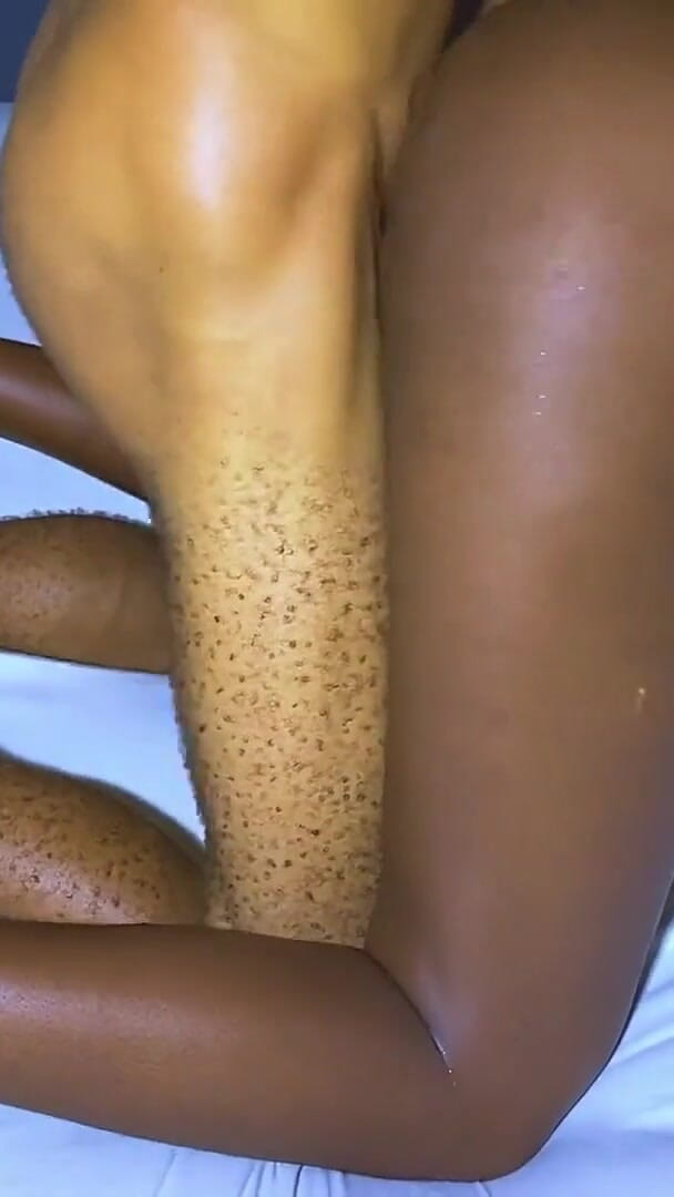 African Black Woman Fucked a Young Guy (Funvilla2)