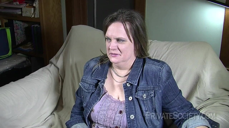 Private Society: Peggy își pierde mințile