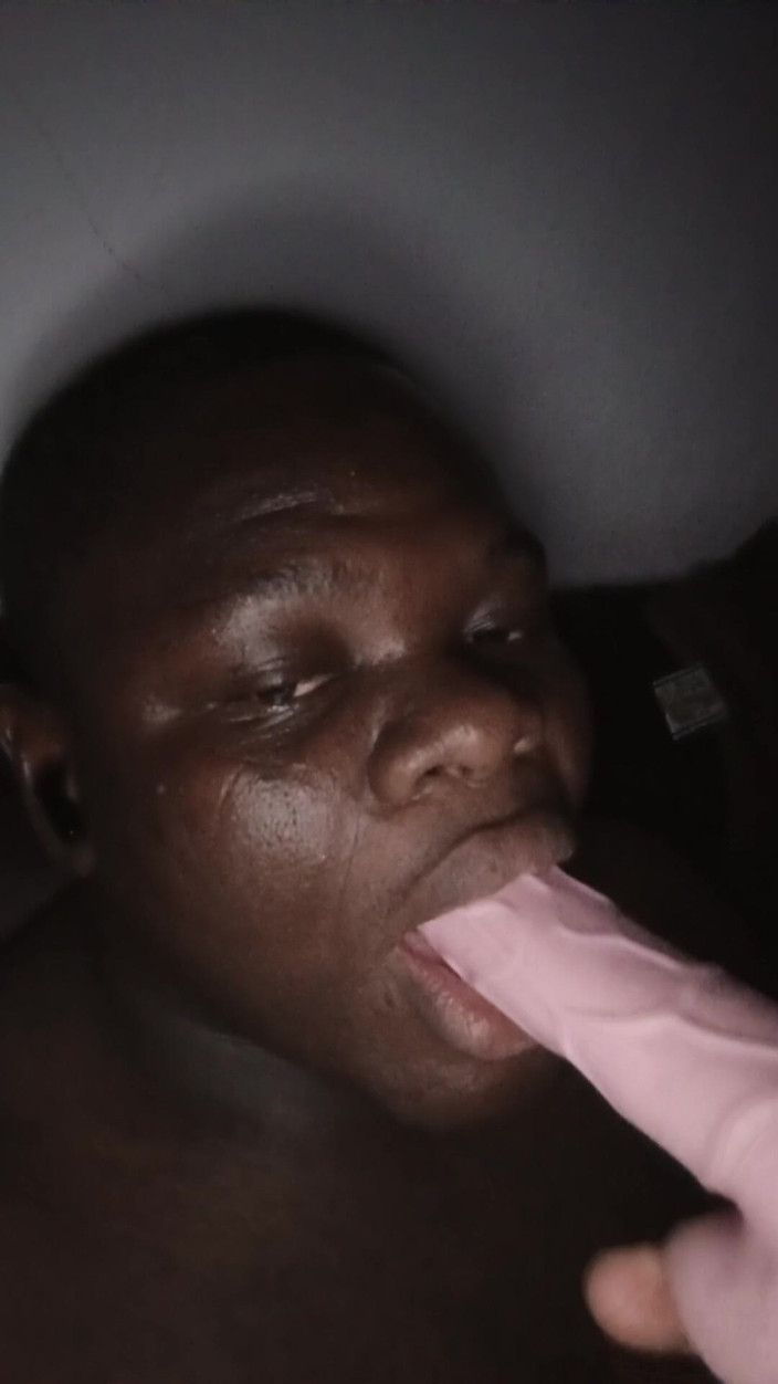 Sweet Peb X: Niegrzeczna noc z moim dildo