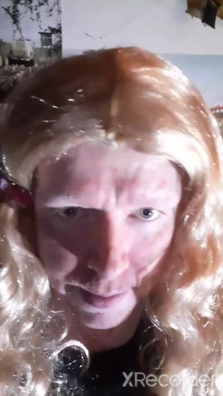 Mindblowing Fantasy: La fantasía de mamada de Crossdresser