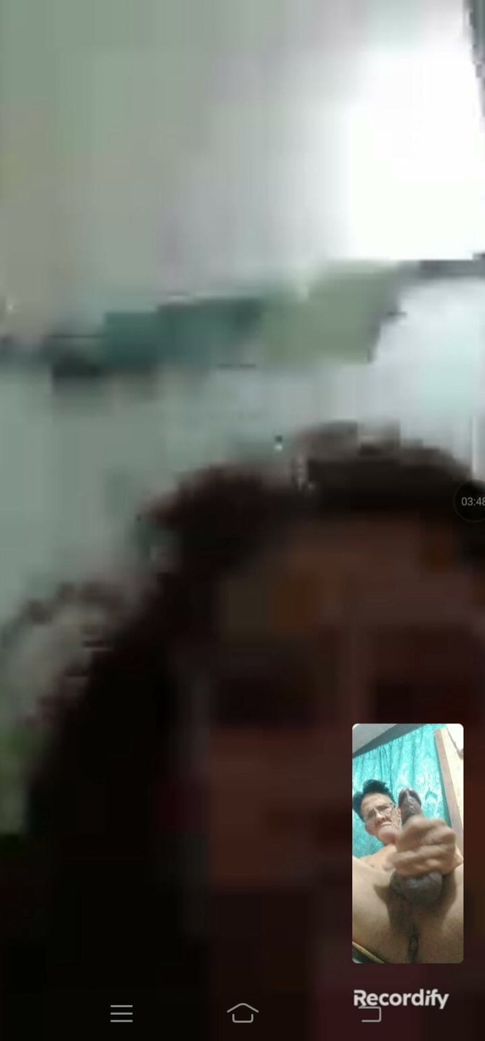 amadorrivera: Panggilan video ke isteri saya Ldr Dari Dubai