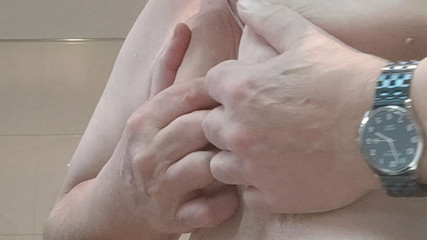 Karlchengeil: Bröstlek