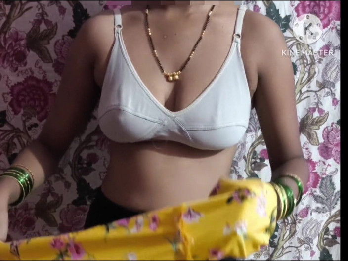 RaniNick: Vahini, marathie, suce une bite, éjaculation faciale