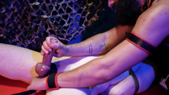 The Bearded Master: Ball busting cbt bagian ii oleh majikan yang berjanggut