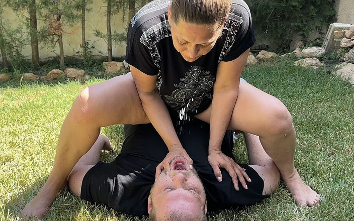 Vantastisch69: 여주인 아지즈 - 펨돔 굴욕