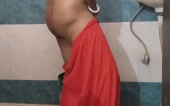 Indian anty hot sex: Анальное мыло в ванной, Malis Booms