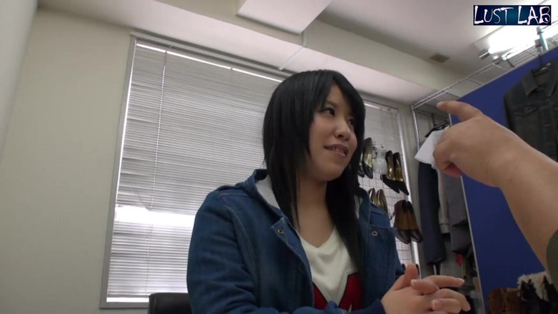 Lust lab: Micuță și țâțoasă. Frumusețe blândă care iubește căldura - Ep1